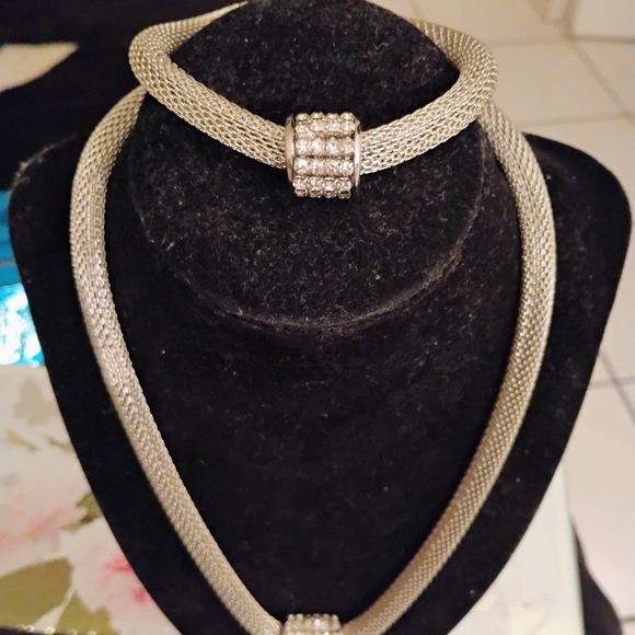 Vintage Anne Klein Jewelry Set - Picture 3 of 7